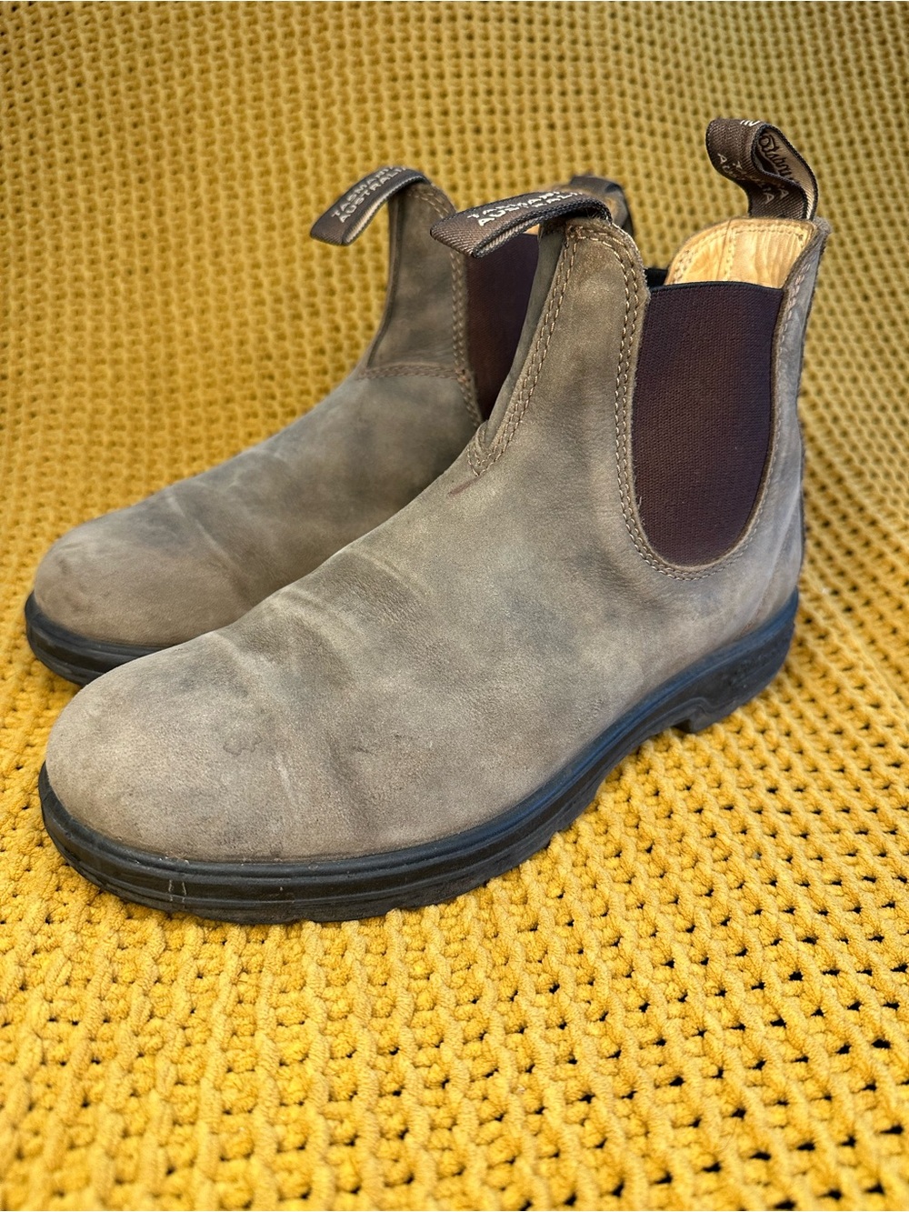 Blundstone Women’s Chukka Boots in Taupe